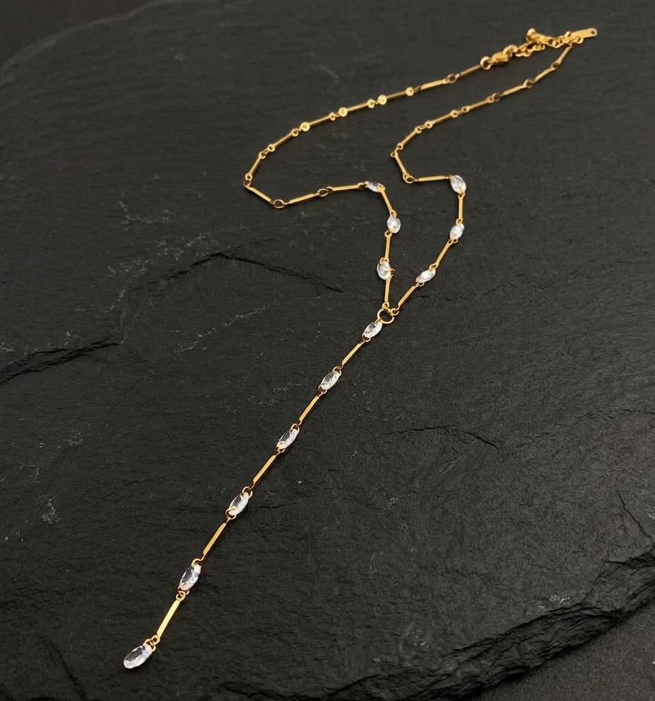 Mia Necklace